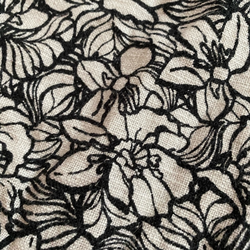 Talbot’s Curvy Floral Linen Capri Pants Size 8 - Picture 7 of 7